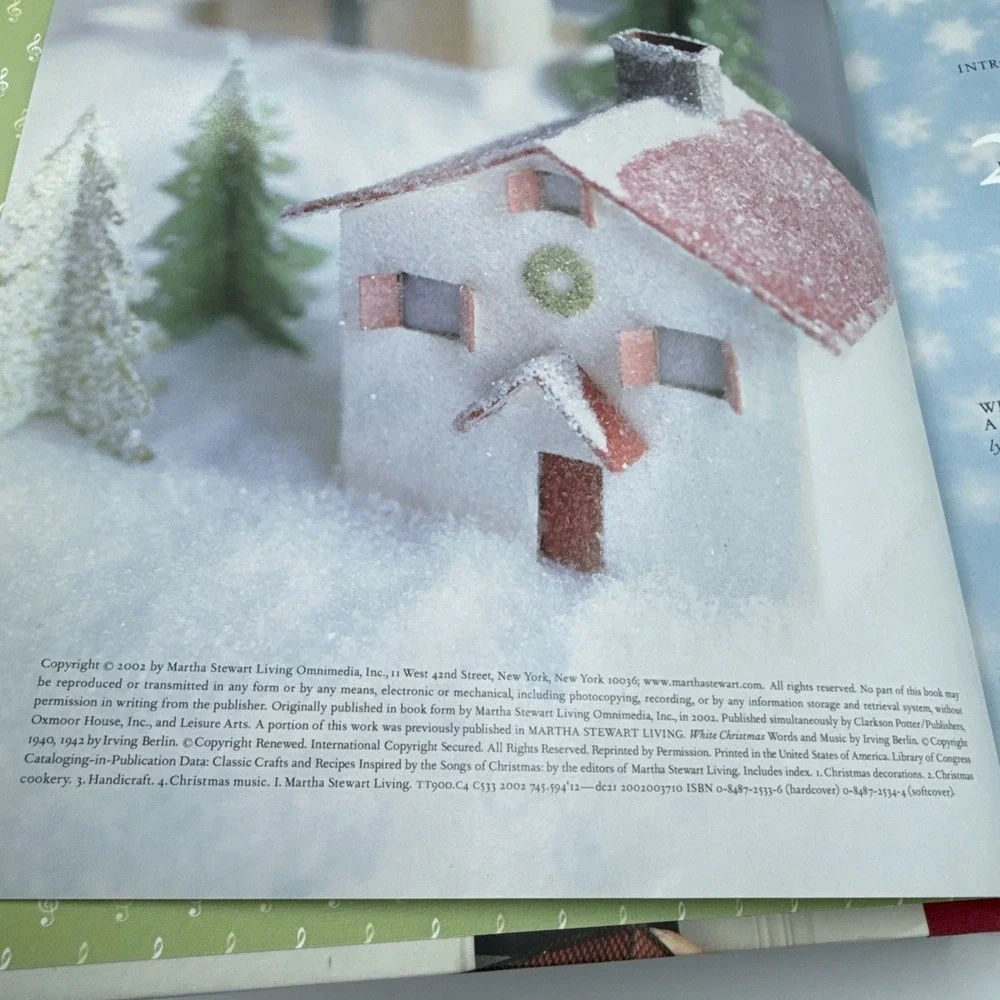 Lot Of 2 Christmas With Martha Stewart Living Classic Crafts & Recipes Holidays